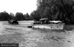 Boating On The River Yare c.1965, Brundall