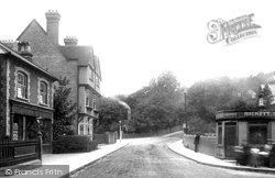 Station Avenue 1898, Caterham