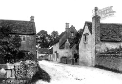 Linleys 1907, Corsham