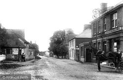 The Village 1907, Lower Farringdon