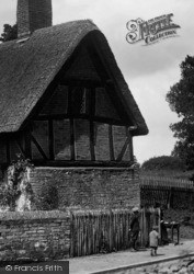 Anne Hathaway's Cottage 1922, Shottery